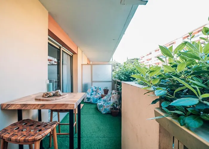 Apartment Riviera Piscine, Parking Et Animaux Acceptes