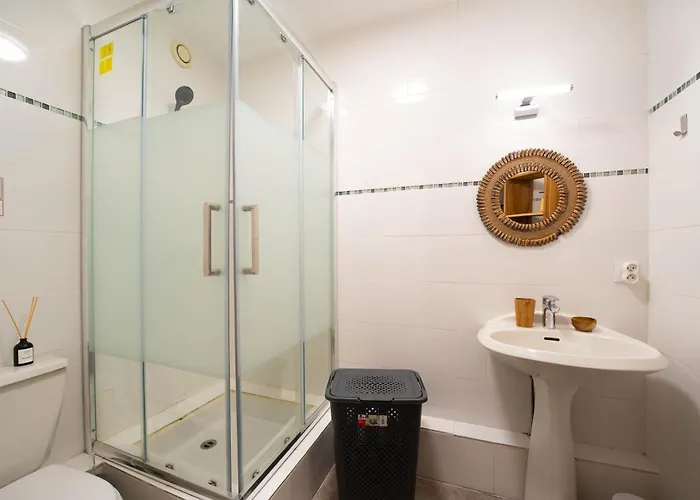 Apartment Riviera Piscine, Parking Et Animaux Acceptes