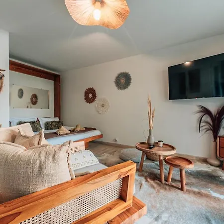 Appartement Riviera Piscine Et à Deux Pas