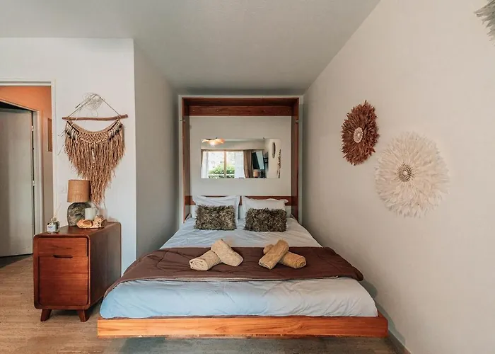 Apartment Riviera Piscine, Parking Et Animaux Acceptes